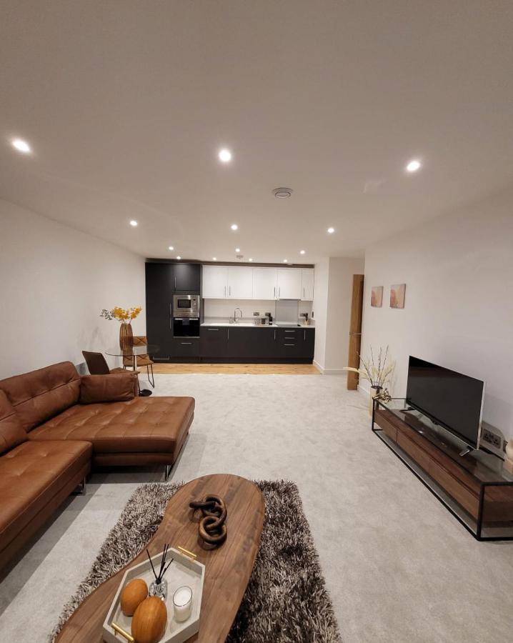 Luxury 1 Bed Apartment In The Centre Of Rochester Wainscot エクステリア 写真